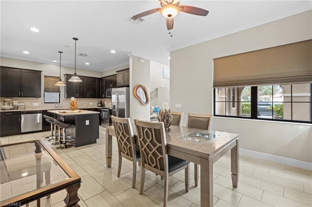1300 Kendari Ter, Naples, FL 34113-7