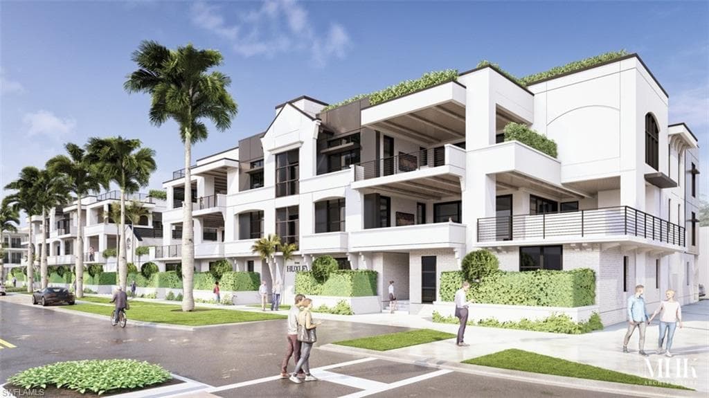 331 8th St S 301, Naples, FL 34102-2
