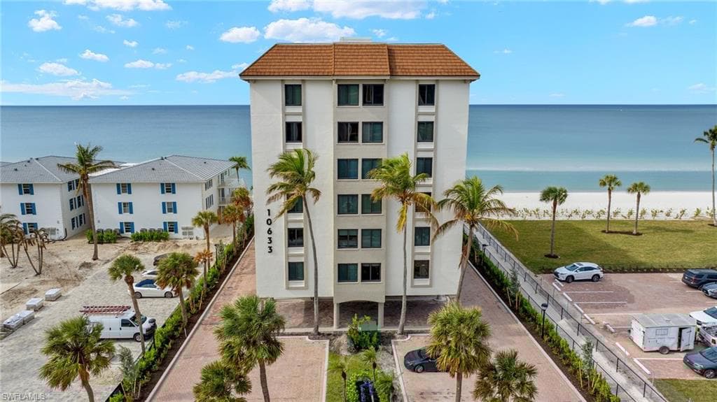 10633 Gulf Shore Dr 3s, Naples, FL 34108-1