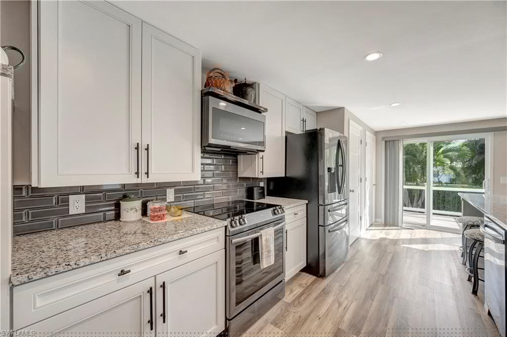 50 Le Mans Dr, Naples, FL 34112-15