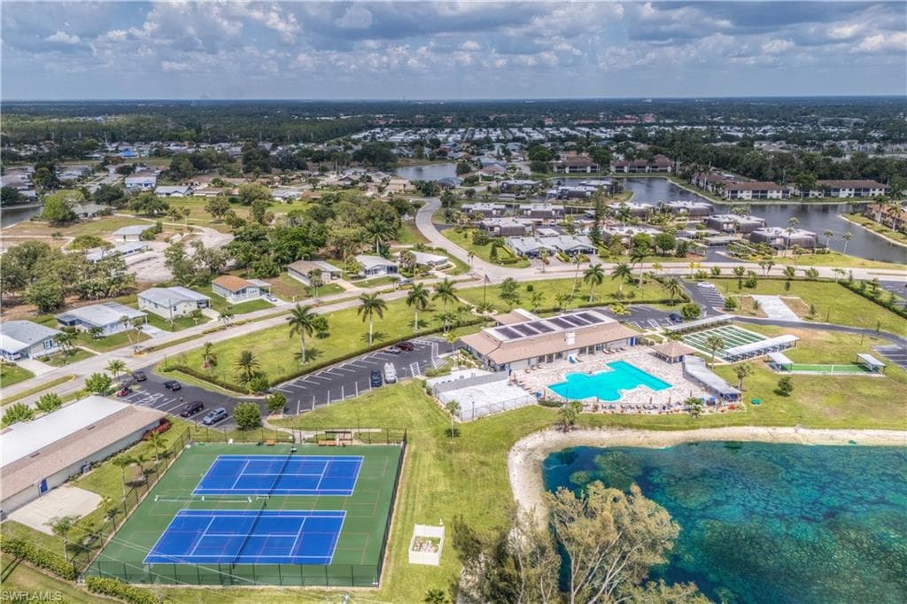 50 Le Mans Dr, Naples, FL 34112-38