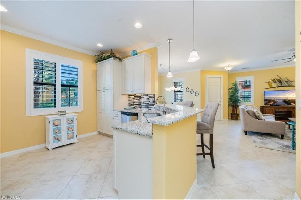 9070 Albion Ln N 5801, Naples, FL 34113-9