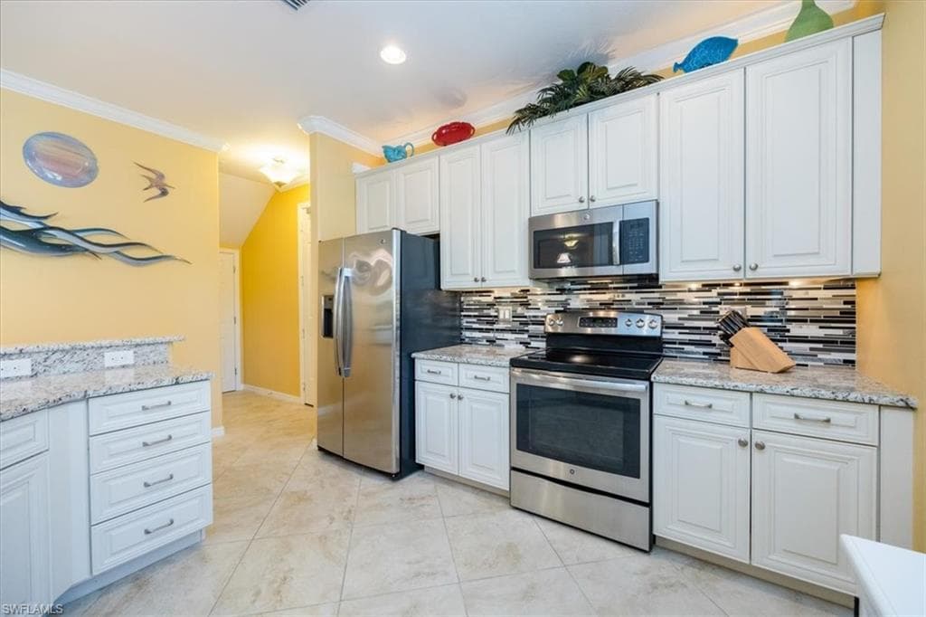 9070 Albion Ln N 5801, Naples, FL 34113-1