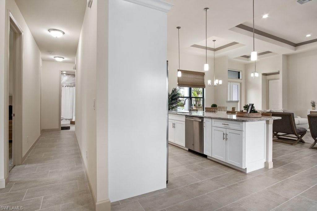 2825 49th Ter, Cape Coral, FL 33914-31