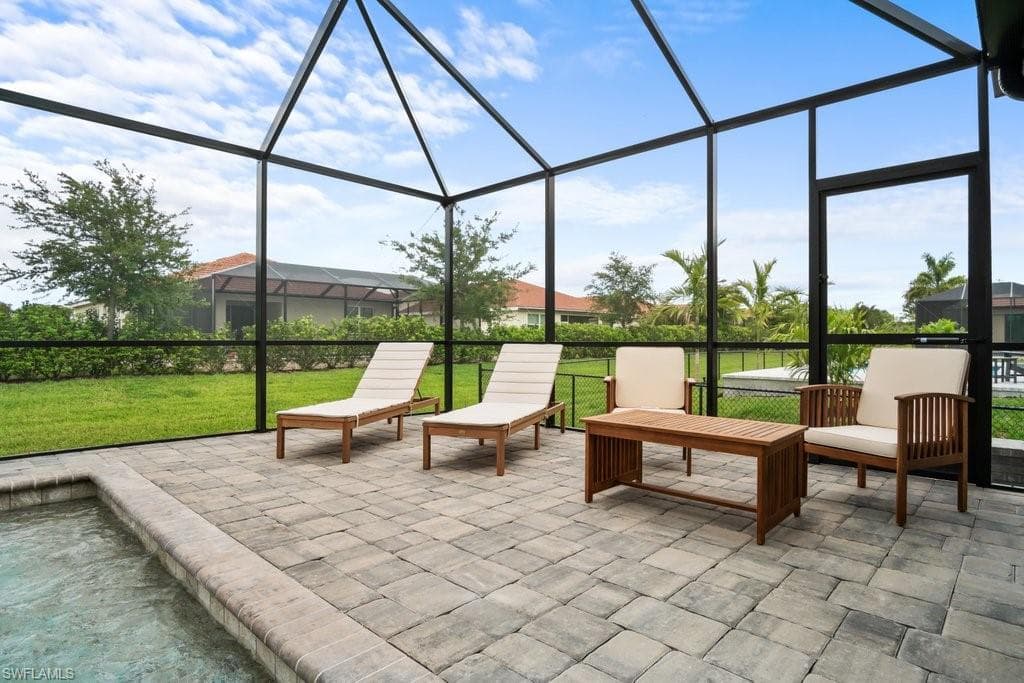 2825 49th Ter, Cape Coral, FL 33914-47