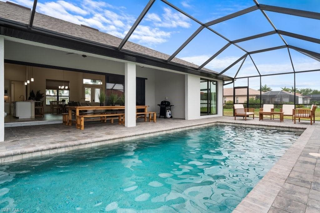 2825 49th Ter, Cape Coral, FL 33914-49