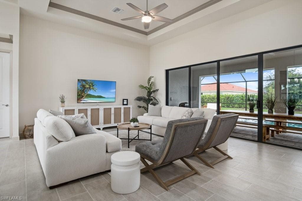 2825 49th Ter, Cape Coral, FL 33914-8