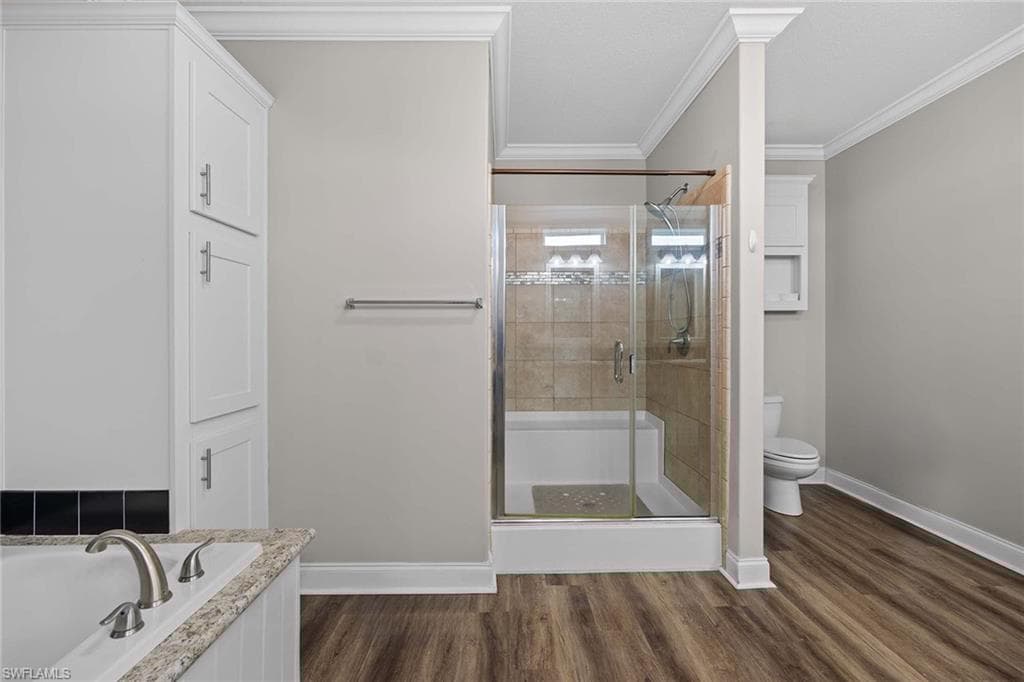 104 Rookery Rd, Naples, FL 34114-15