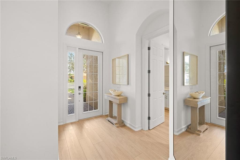 6980 Bent Grass Dr, Naples, FL 34113-5