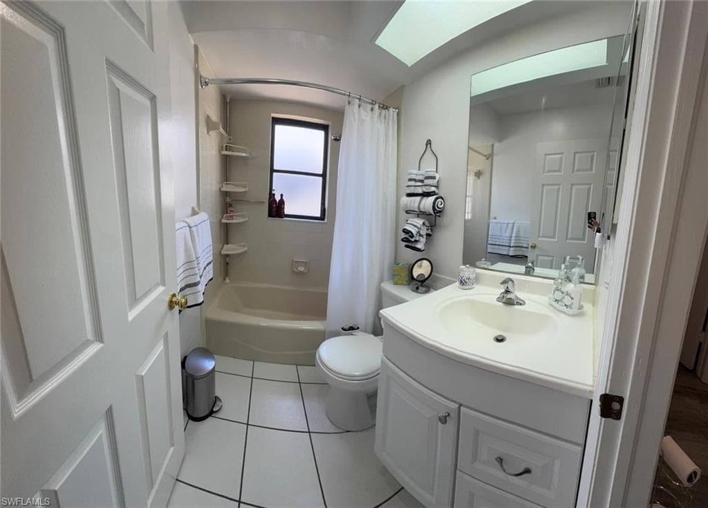 4090 32nd Ave SW, Naples, FL 34116-22