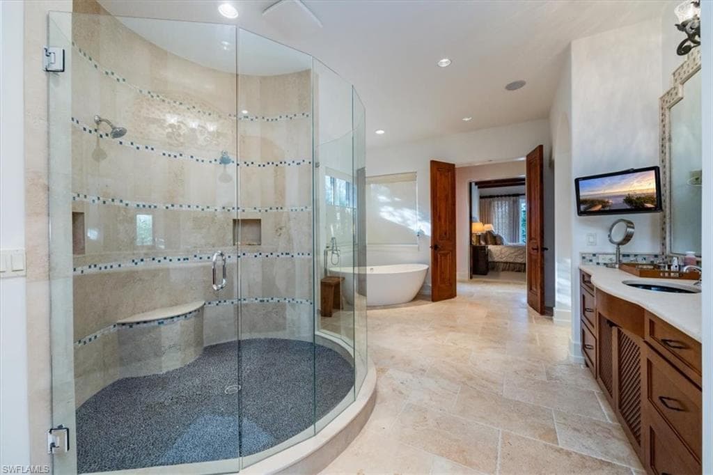 47 Southport Cv, Bonita Springs, FL 34134-15