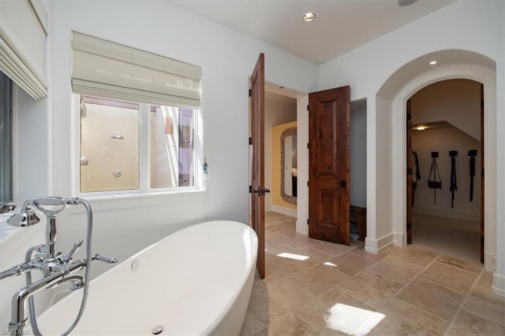 47 Southport Cv, Bonita Springs, FL 34134-16