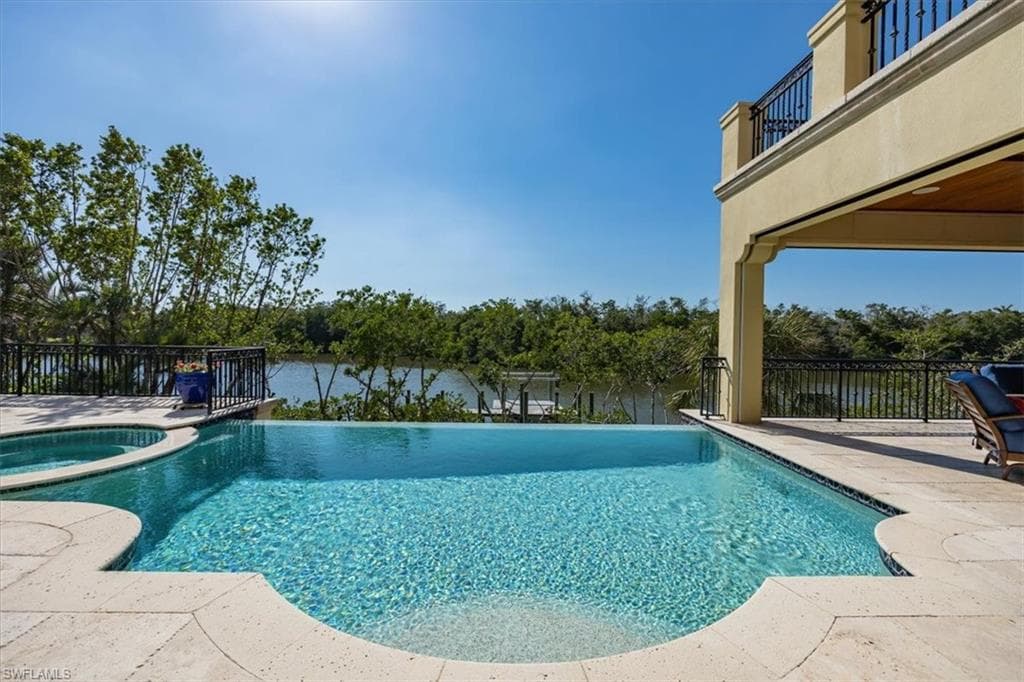 47 Southport Cv, Bonita Springs, FL 34134-28