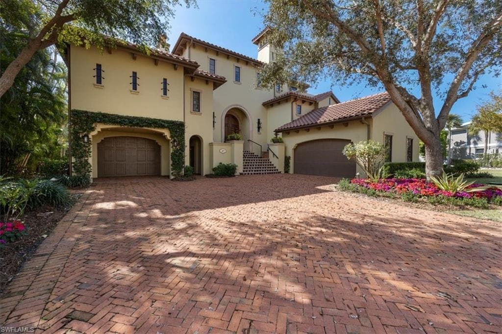 47 Southport Cv, Bonita Springs, FL 34134-3