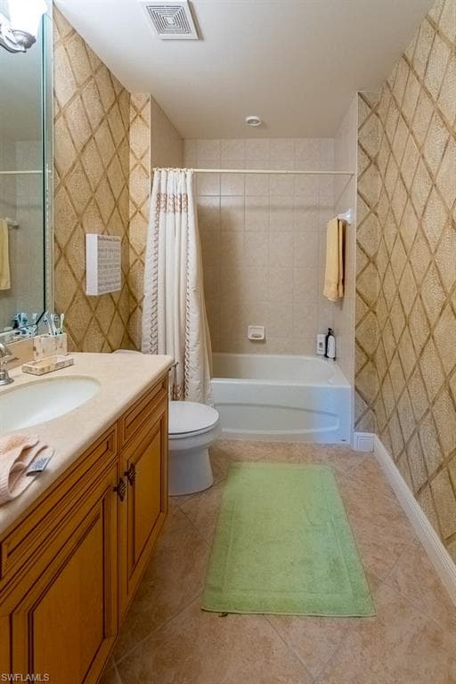 545 Avellino Isles Cir 102, Naples, FL 34119-19