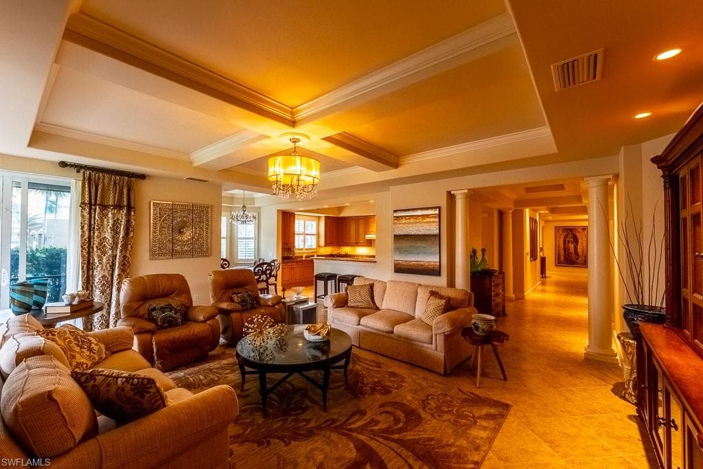 545 Avellino Isles Cir 102, Naples, FL 34119-6