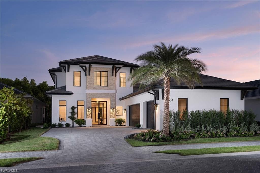 6634 Palisades Ave, Naples, FL 34109-1
