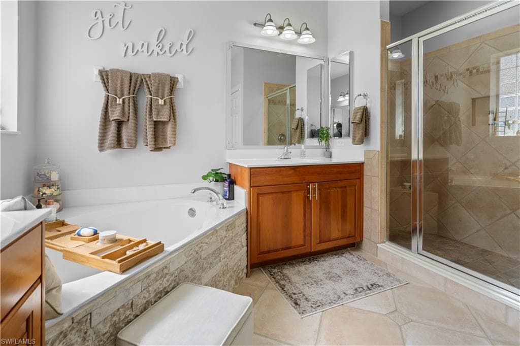 15917 Delasol Ln, Naples, FL 34110-27
