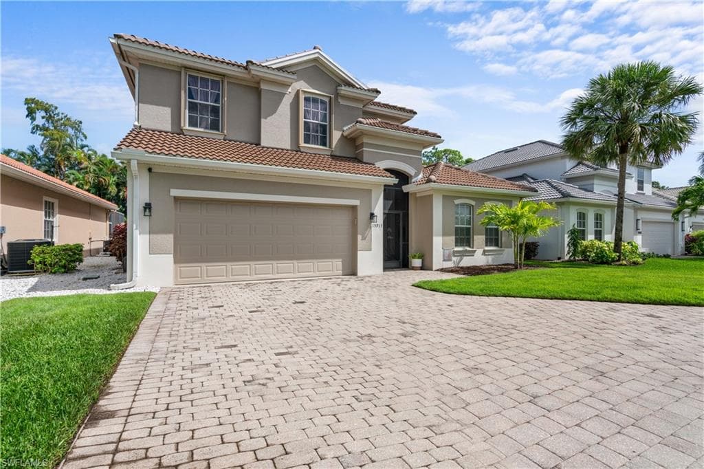 15917 Delasol Ln, Naples, FL 34110-33