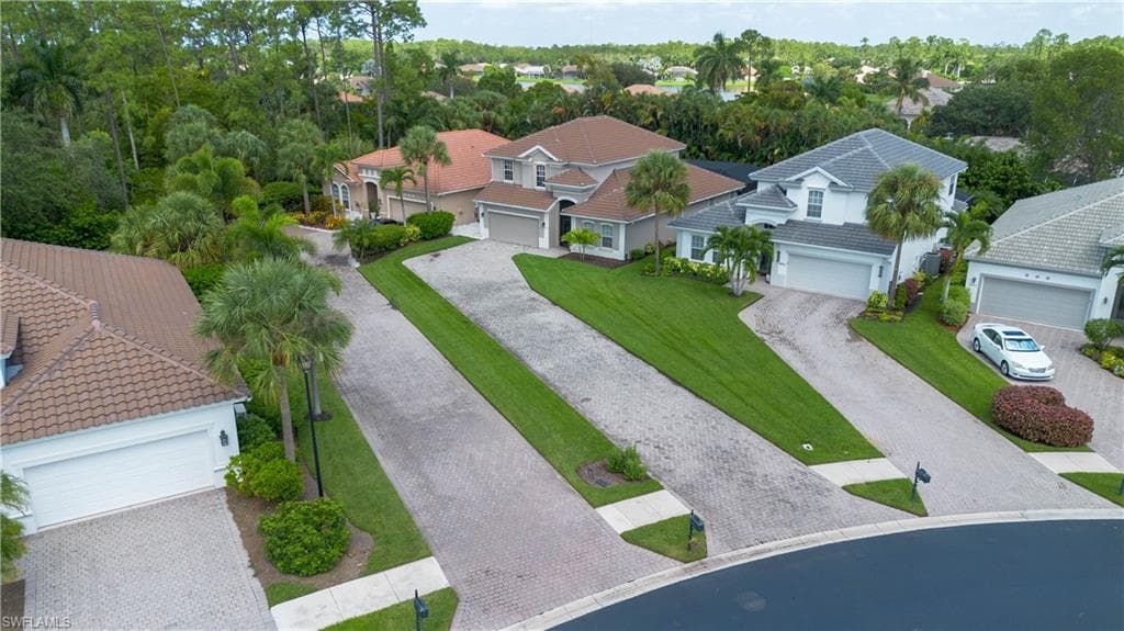 15917 Delasol Ln, Naples, FL 34110-38