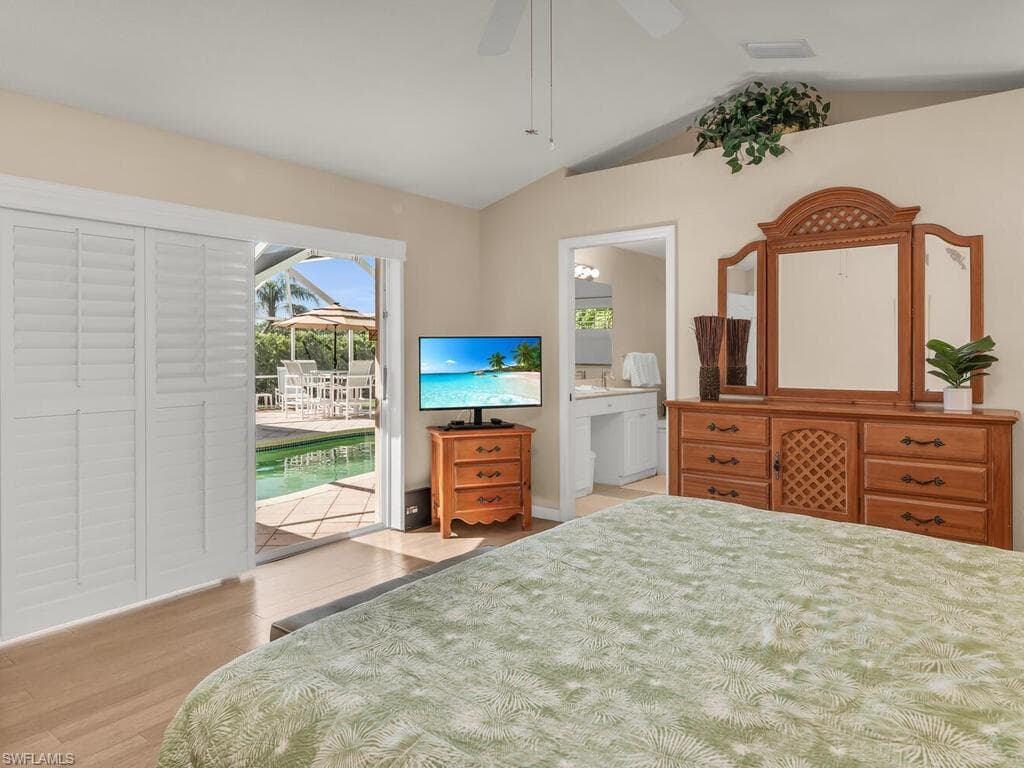 1021 Briarwood Blvd, Naples, FL 34104-14