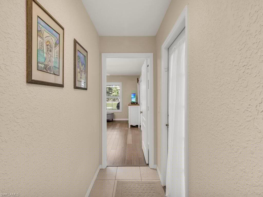 1021 Briarwood Blvd, Naples, FL 34104-19