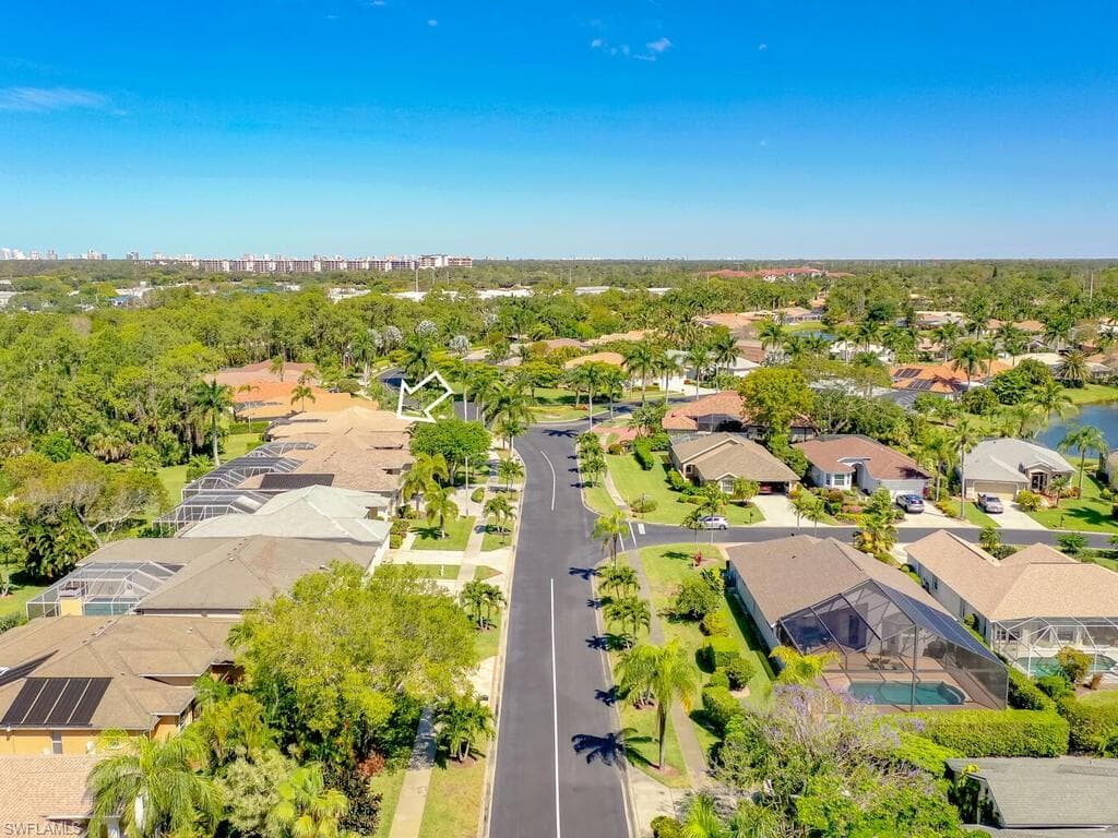 1021 Briarwood Blvd, Naples, FL 34104-38