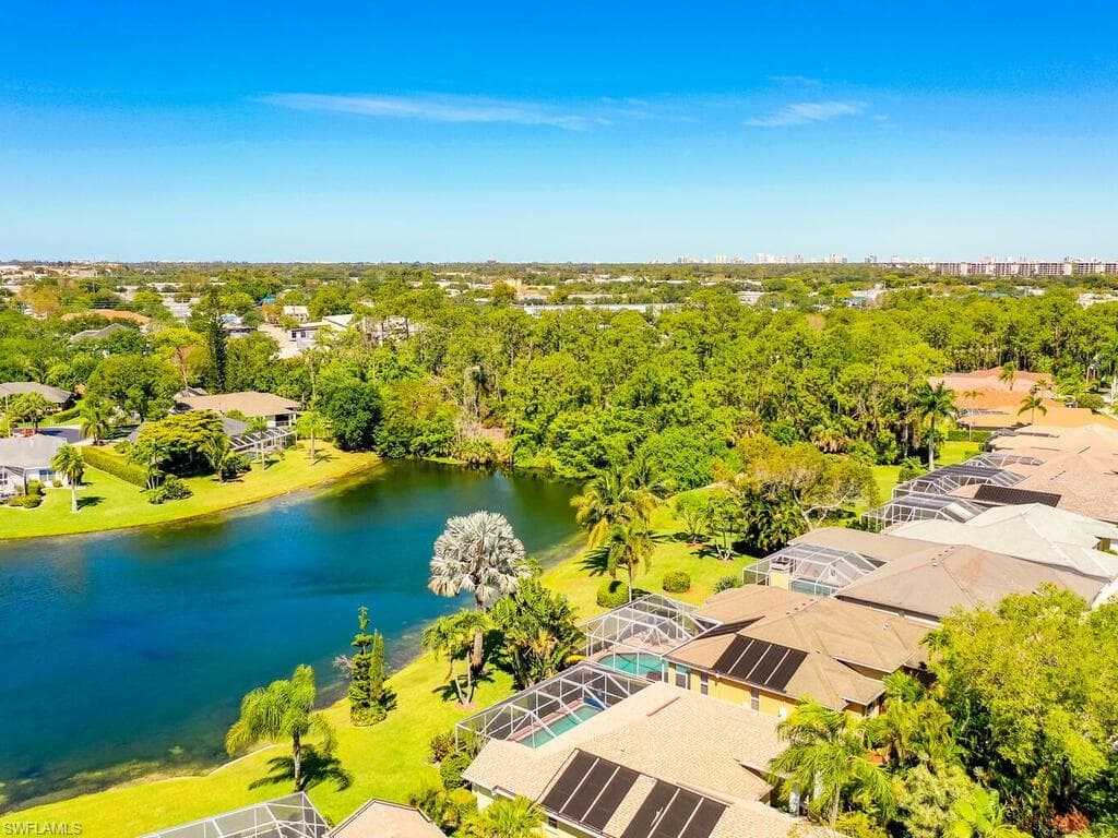 1021 Briarwood Blvd, Naples, FL 34104-39