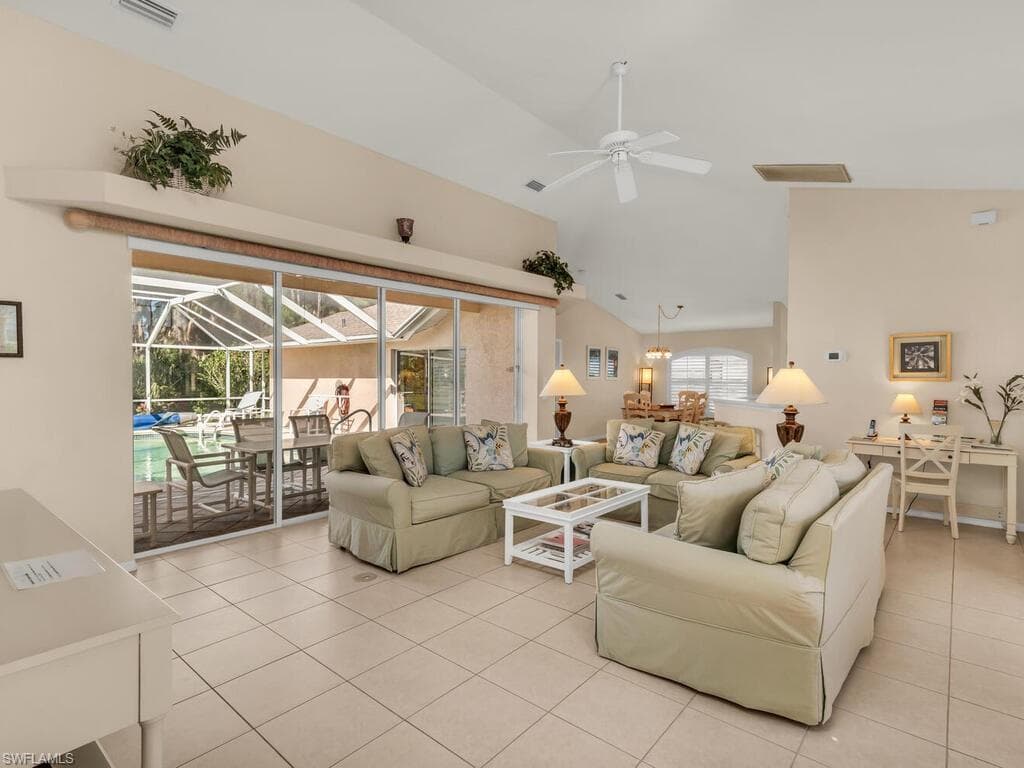 1021 Briarwood Blvd, Naples, FL 34104-5