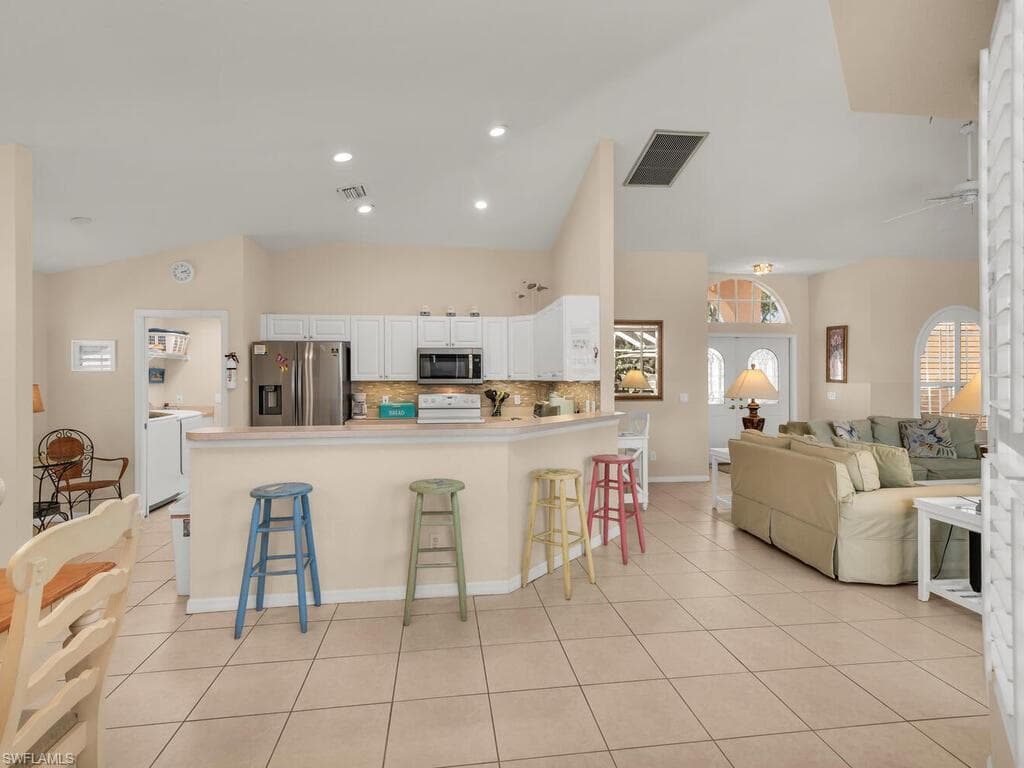 1021 Briarwood Blvd, Naples, FL 34104-7