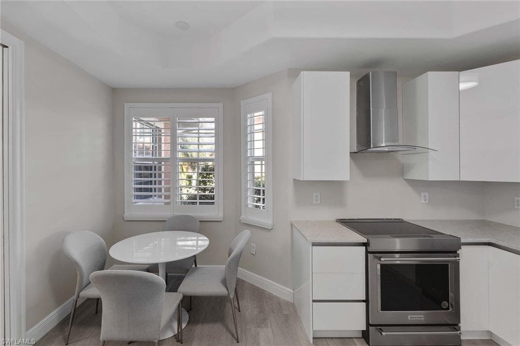 6438 Legacy Cir 301, Naples, FL 34113-16