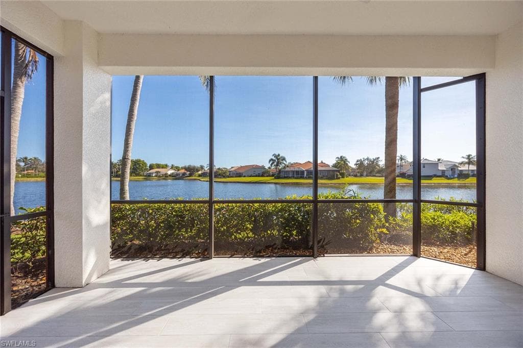 6438 Legacy Cir 301, Naples, FL 34113-30
