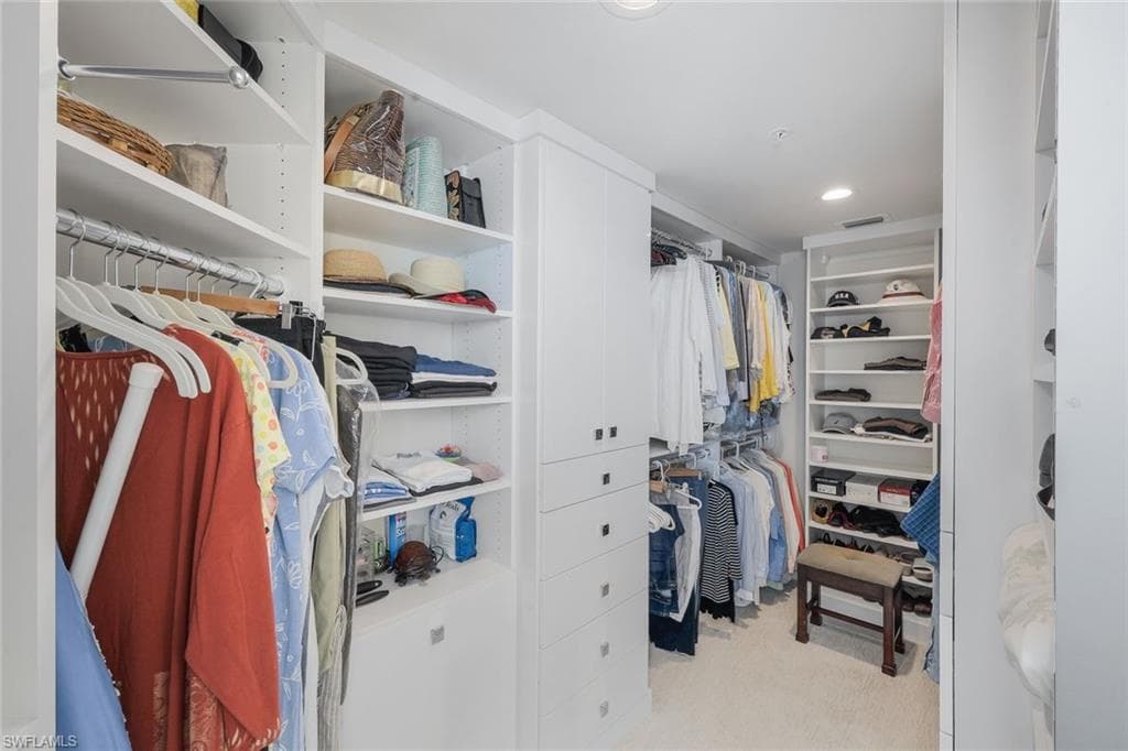60 Seagate Dr 1702, Naples, FL 34103-23