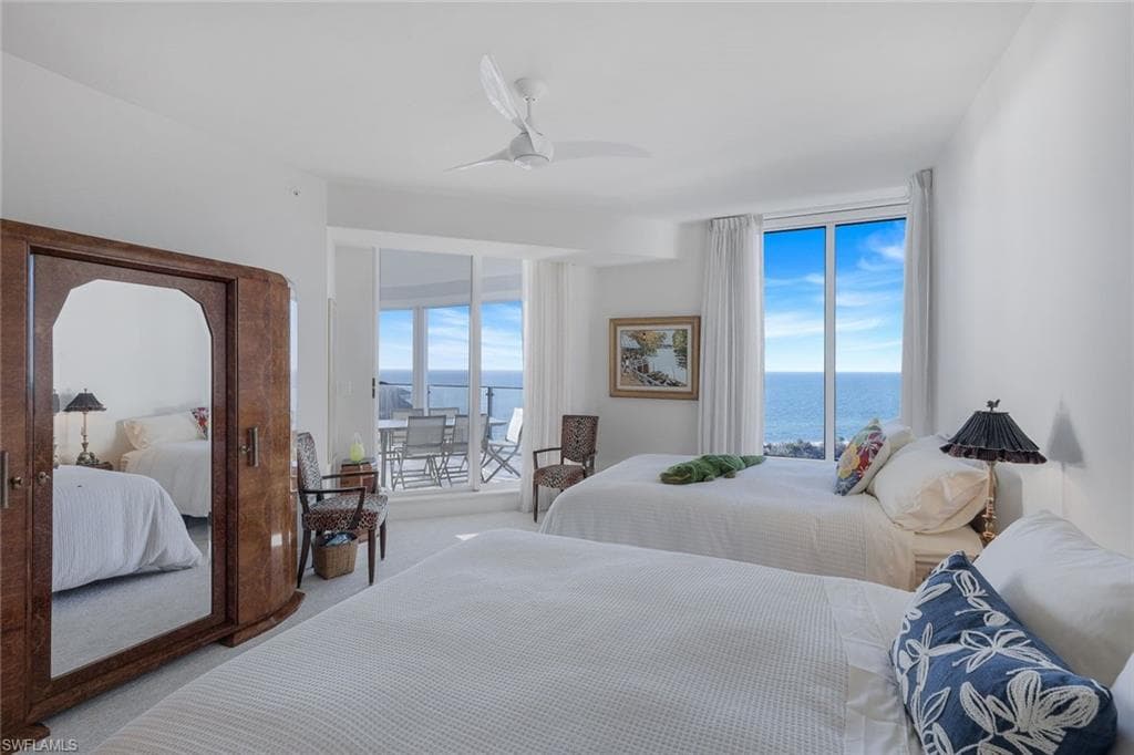 60 Seagate Dr 1702, Naples, FL 34103-25