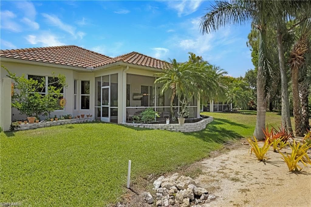 349 Harvard Ln, Naples, FL 34104-2