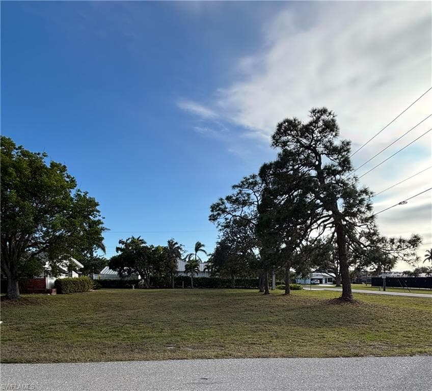 420 West Ave, Bonita Springs, FL 34134-2