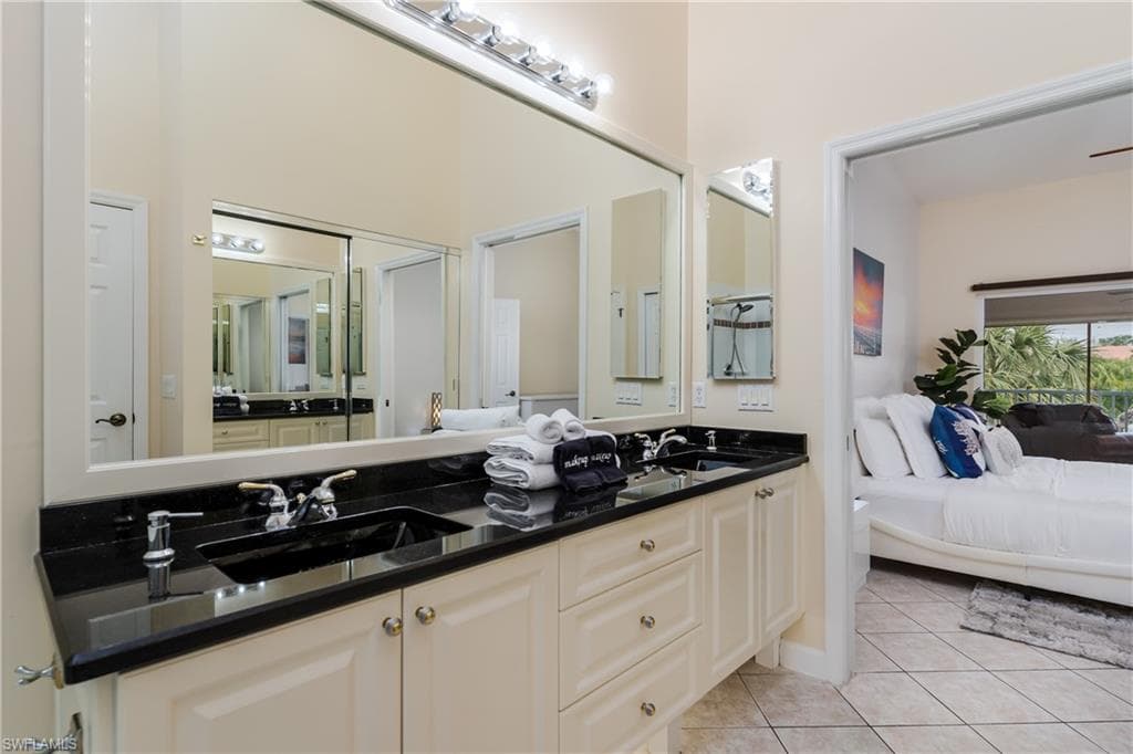 6750 Beach Resort Dr 10, Naples, FL 34114-21
