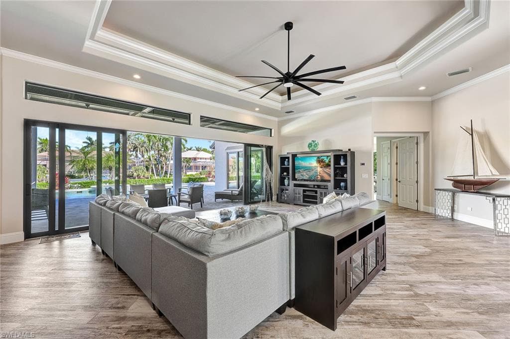 1550 Caxambas Ct, Marco Island, FL 34145-11