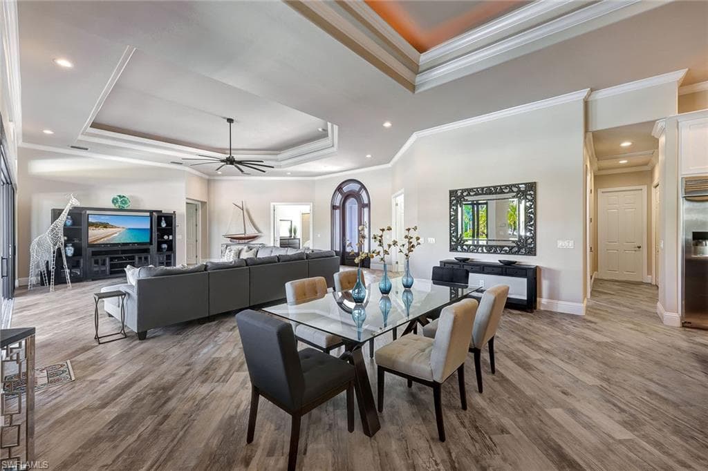 1550 Caxambas Ct, Marco Island, FL 34145-17