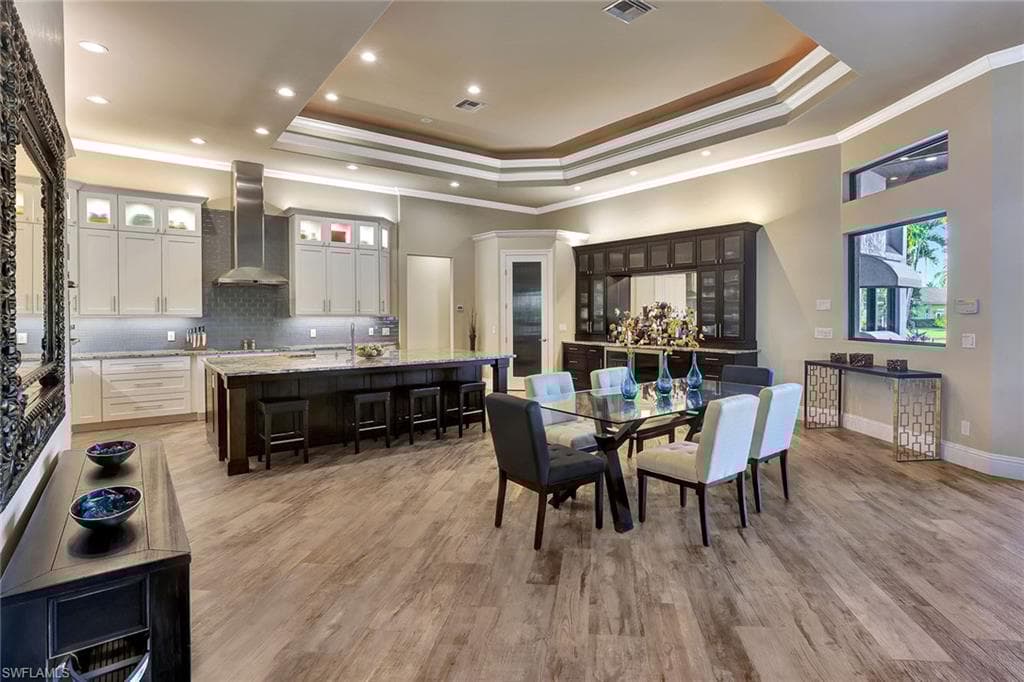 1550 Caxambas Ct, Marco Island, FL 34145-18