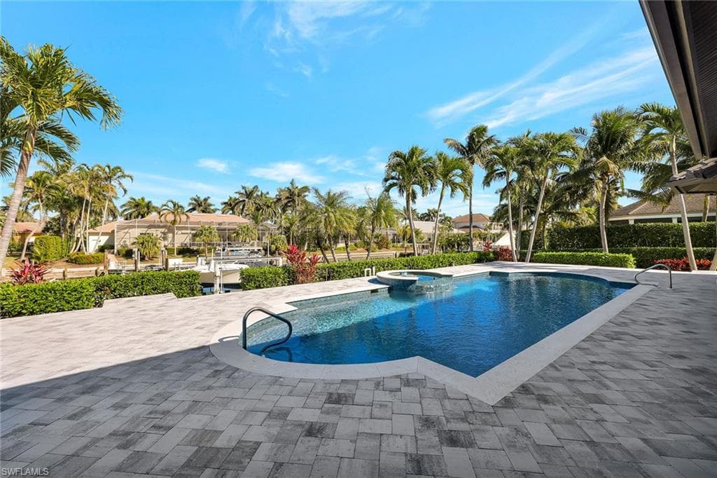 1550 Caxambas Ct, Marco Island, FL 34145-40