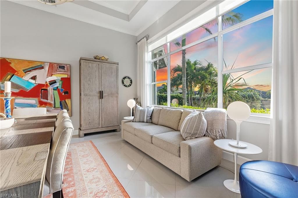 6423 Pembroke Way, Naples, FL 34113-19