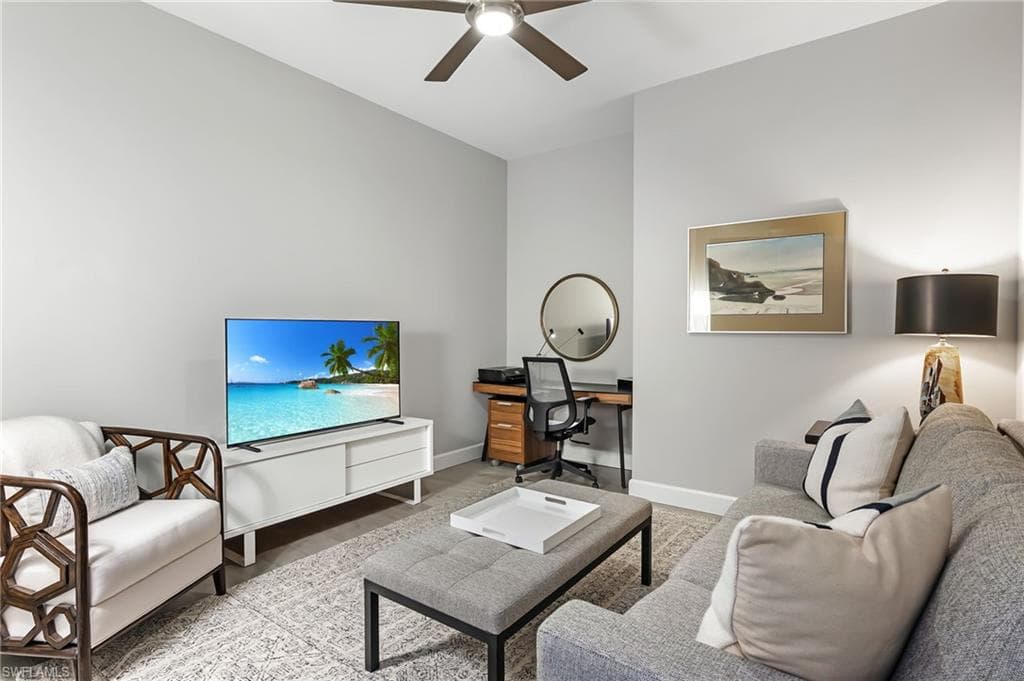 6423 Pembroke Way, Naples, FL 34113-22