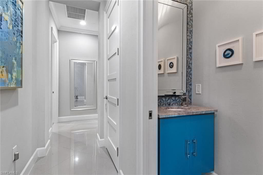 6423 Pembroke Way, Naples, FL 34113-24