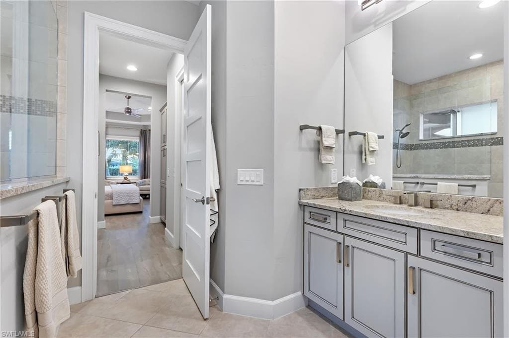 6423 Pembroke Way, Naples, FL 34113-27