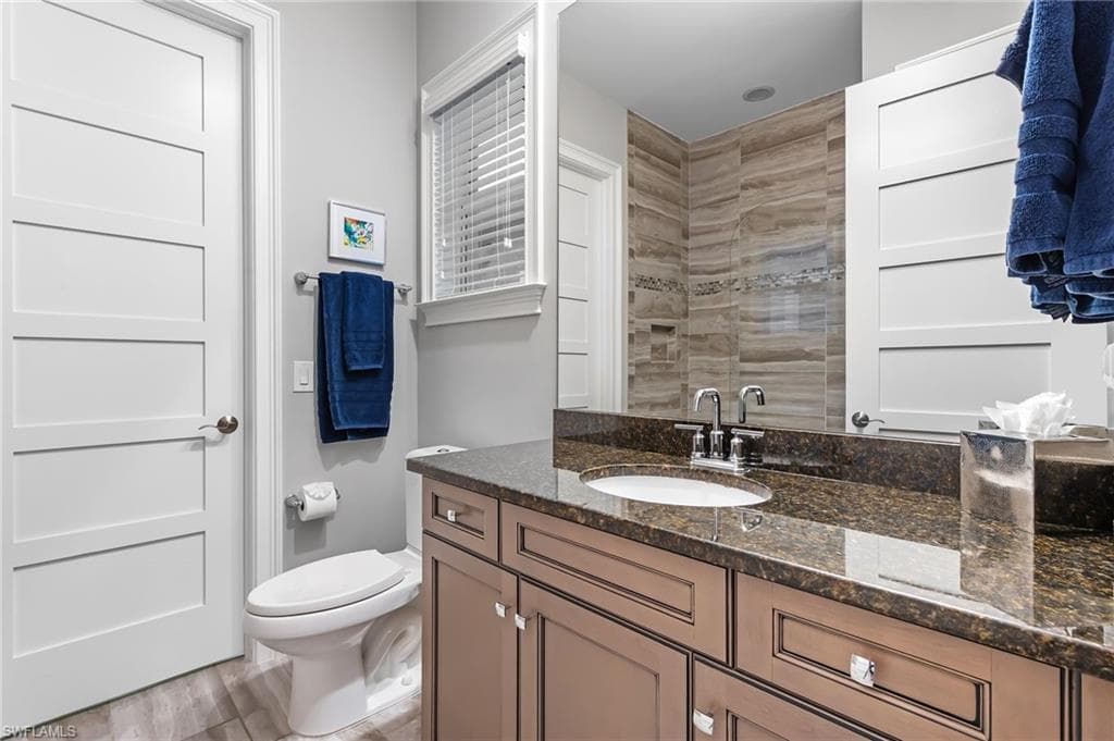 6423 Pembroke Way, Naples, FL 34113-31