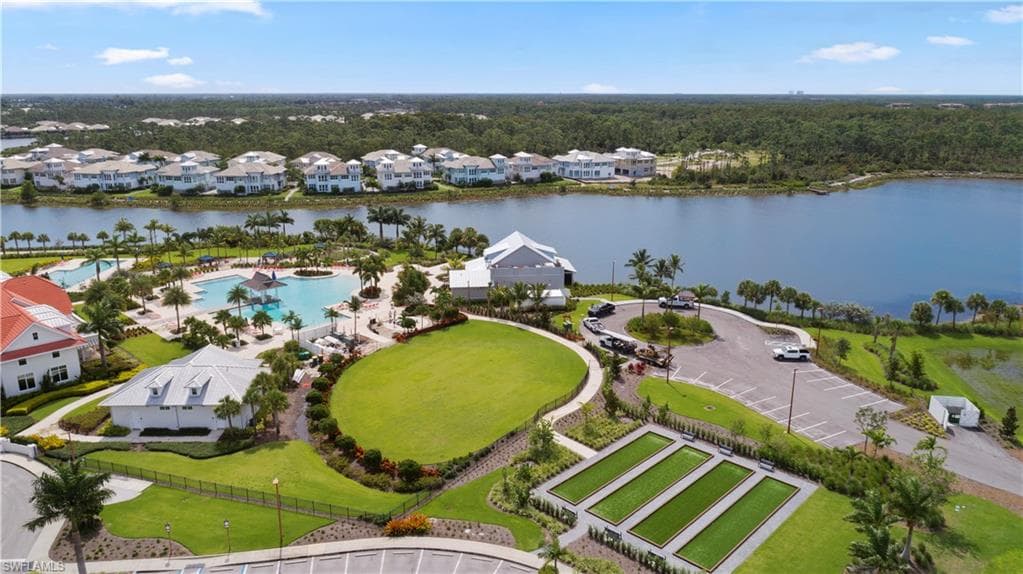 6423 Pembroke Way, Naples, FL 34113-49