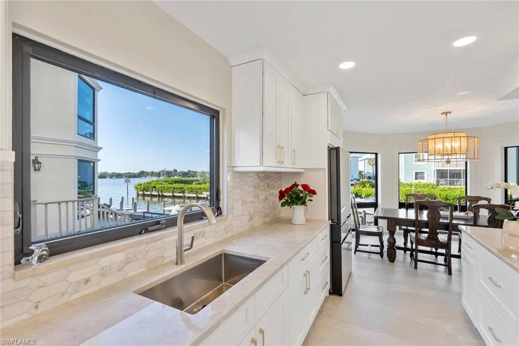 1311 Chesapeake Ave 4a, Naples, FL 34102-16