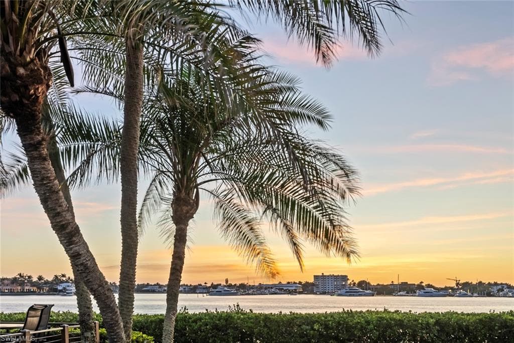 1311 Chesapeake Ave 4a, Naples, FL 34102-40