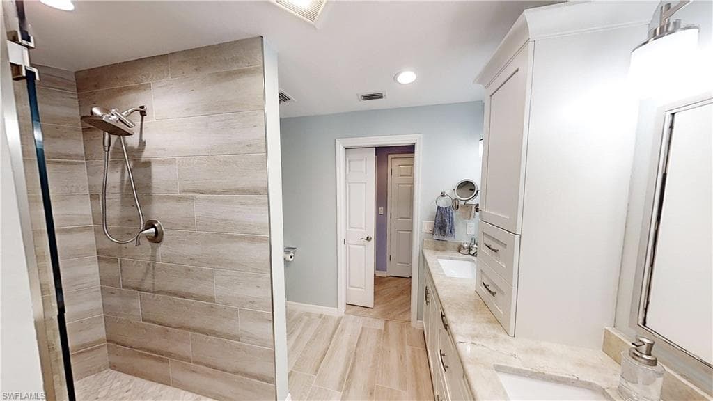 2135 Arielle Dr 2407, Naples, FL 34109-9